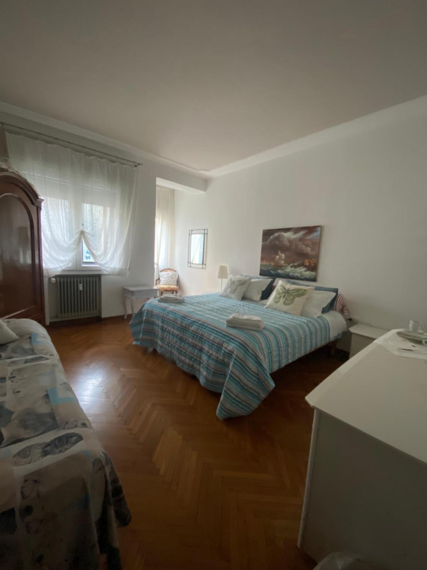 Residenza Delle Farfalle-Tripla Con Bagno Privato E Matrimoniale Con Bagno Condiviso Padova Kültér fotó